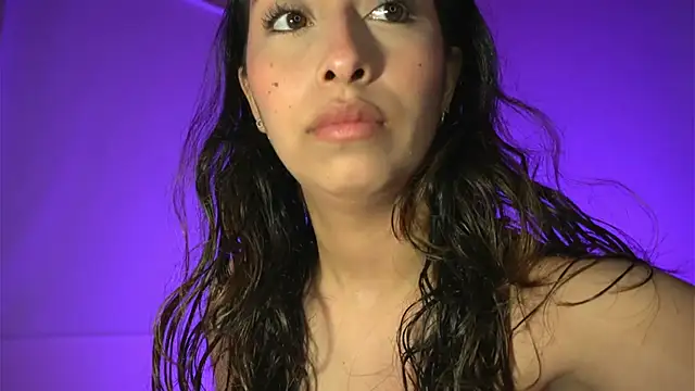 little-Emma online show from February 2026 03:11:01 AM