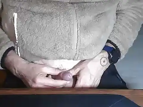 Adri gard online show from February 2025 09:57:01 PM