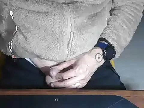 Adri gard online show from February 2025 09:44:02 PM