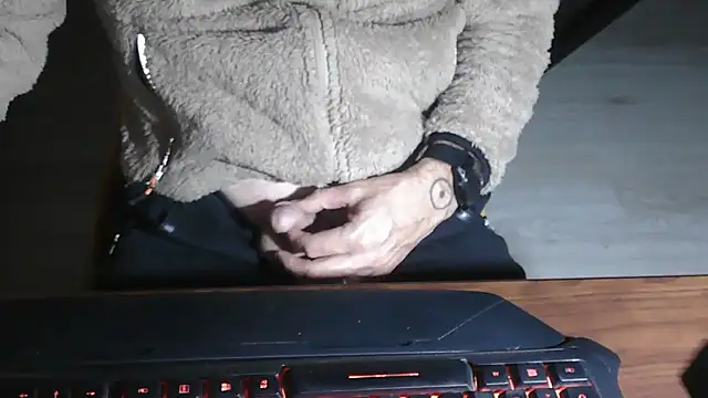 Adri gard online show from December 2025 09:23:02 PM