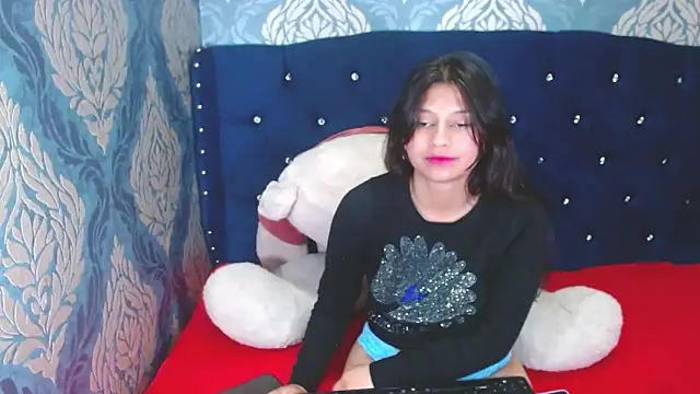 Lilyevansx online show from March 2025 05:29:02 PM