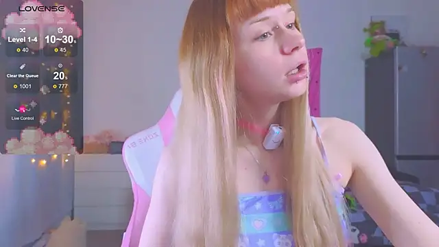 Milia Parker online show from November 2025 07:36:02 PM