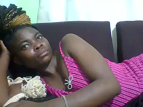 sexxyqueenn22 online show from October 2025 04:35:01 PM