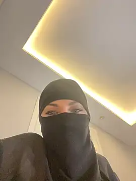 Amberonee31 online show from March 2025 10:56:01 PM