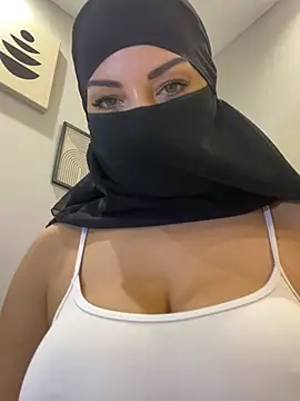 Amberonee31 online show from February 2026 09:11:01 PM