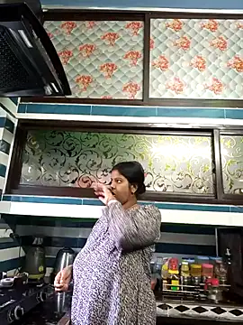 Beauty-queen online show from March 2025 04:05:02 AM