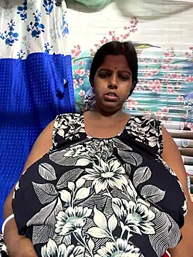 Beauty-queen online show from April 2026 11:50:02 AM