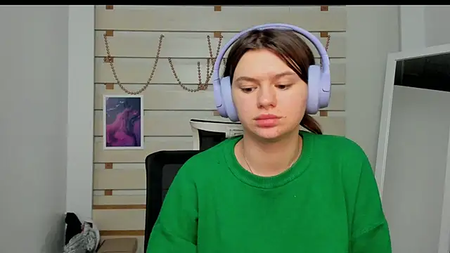 Josephine Kiss online show from January 2025 07:43:01 PM