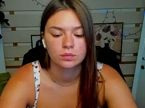 Snapshot of Josephine_Kiss chatting on June 2026 06:56:01 AM Josephine Kiss online show from June 2026 06:56:01 AM