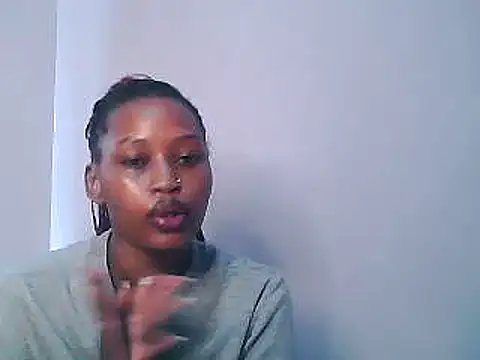 Snapshot of Sweet_Vinkah chatting on February 2025 12:48:02 PM Sweet Vinkah online show from February 2025 12:48:02 PM