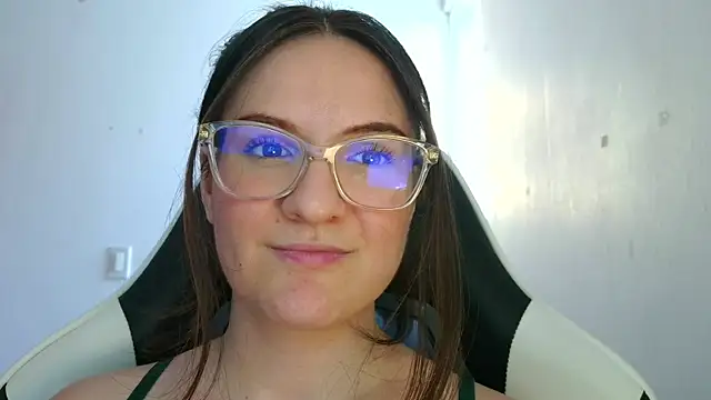 livgomez online show from November 2025 03:55:01 PM