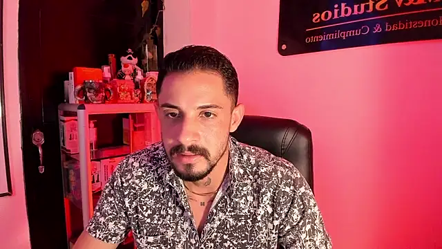 Snapshot of Erick_Wall chatting on June 2026 04:21:02 AM Erick Wall online show from June 2026 04:21:02 AM