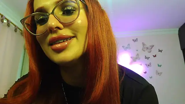 Snapshot of caroline_jonson chatting on June 2026 08:36:01 PM caroline jonson online show from June 2026 08:36:01 PM