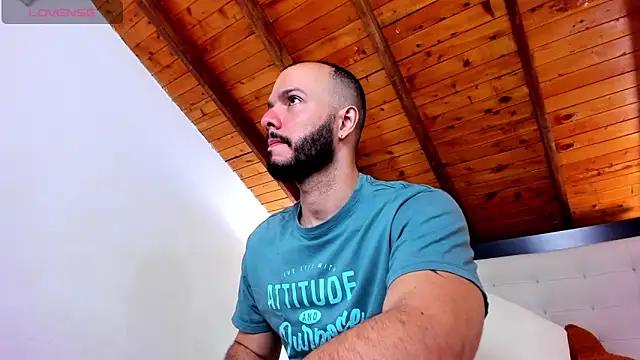 Tom Bailey online show from October 2025 12:38:01 PM