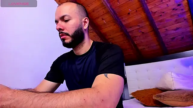 Tom Bailey online show from March 2026 12:45:02 PM