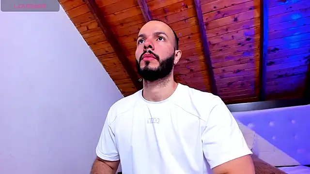 Tom Bailey online show from March 2026 12:32:01 PM