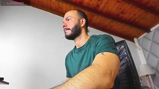 Tom Bailey online show from April 2026 02:33:01 PM