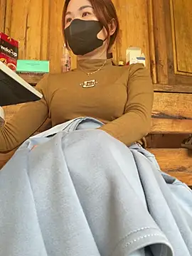 Emily 9xx online show from March 2025 08:19:02 AM