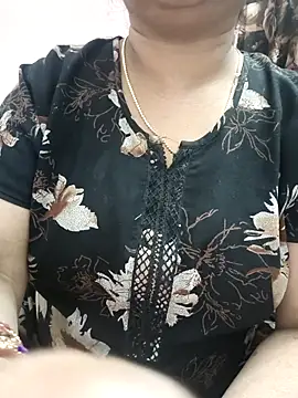 cuteyqueen online show from March 2025 04:29:02 PM