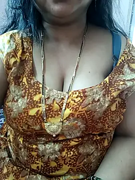 cuteyqueen online show from November 2025 06:03:01 AM