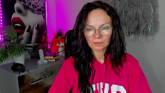 HelenLuxx online show from March 2026 04:29:02 PM