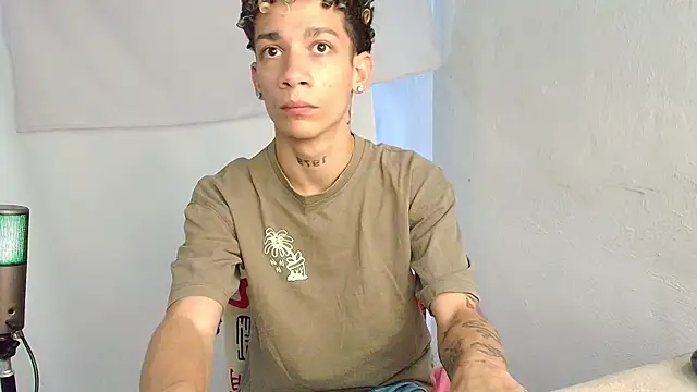 mateodeamjo online show from May 2026 11:23:01 PM