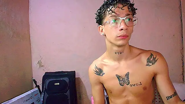Snapshot of mateodeamjo chatting on July 2026 05:56:02 AM mateodeamjo online show from July 2026 05:56:02 AM