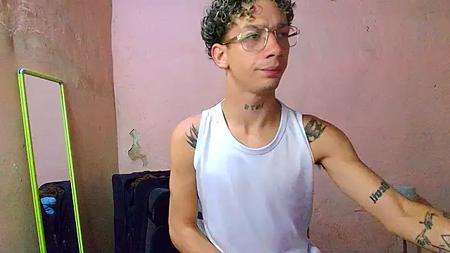 Snapshot of mateodeamjo chatting on July 2026 06:38:01 AM mateodeamjo online show from July 2026 06:38:01 AM
