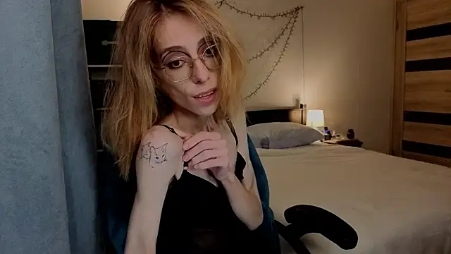 amber quell here online show from September 2025 03:14:01 PM