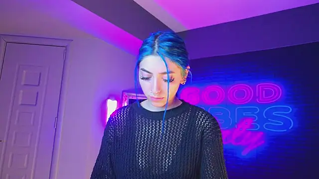 AriaVoss online show from December 2024 09:04:02 PM