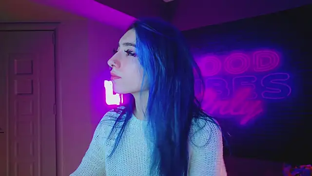 AriaVoss online show from December 2024 08:51:01 PM