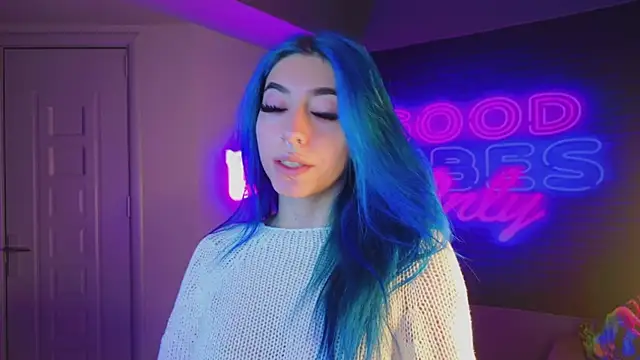 AriaVoss online show from December 2024 08:54:01 PM