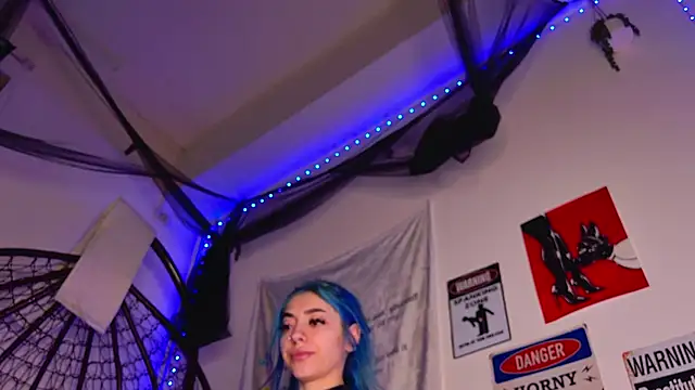 AriaVoss online show from March 2026 09:30:01 PM