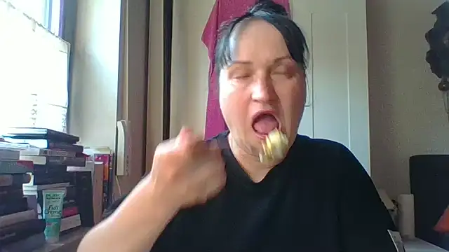 Snapshot of _squirty_cum_lady_ chatting on June 2026 05:56:02 AM squirty cum lady online show from June 2026 05:56:02 AM