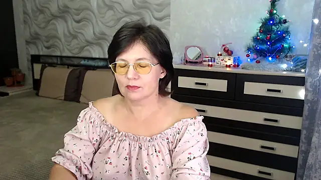 VitaCharm online show from December 2024 08:18:01 PM