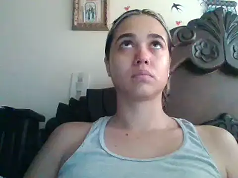 trianabell online show from February 2025 04:42:02 PM