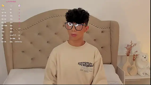 Snapshot of FabianPriince chatting on January 2025 04:03:01 PM FabianPriince online show from January 2025 04:03:01 PM