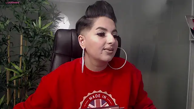 BustyAllyy online show from February 2025 08:47:01 PM