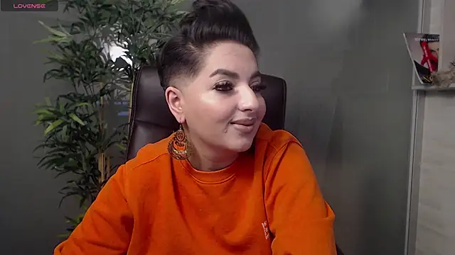 BustyAllyy online show from February 2025 10:58:01 PM