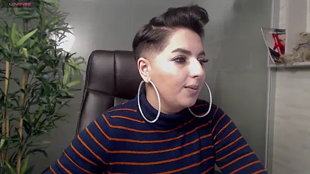 BustyAllyy online show from February 2025 10:59:01 PM