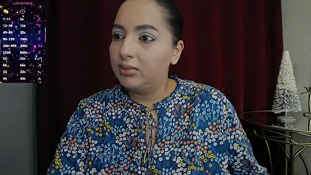 BustyAllyy online show from November 2025 07:06:01 PM