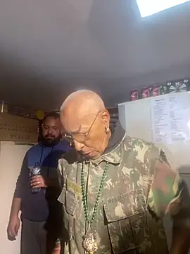 Snapshot of baruel-10 chatting on September 2025 03:59:01 PM baruel-10 online show from September 2025 03:59:01 PM