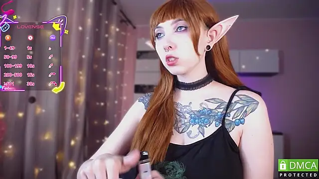 JustMeowGirl online show from October 2025 05:00:02 AM