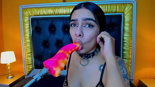 Foxy Assh  online show from March 2025 11:55:01 AM