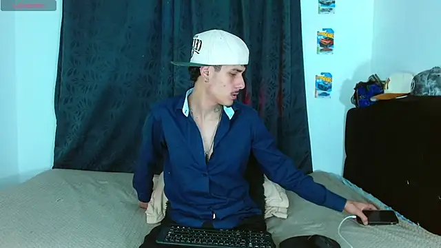 Bastiaan 28 online show from November 2025 04:11:01 AM