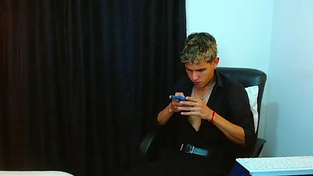 Bastiaan 28 online show from March 2026 02:16:02 AM