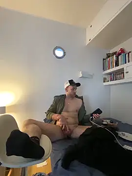 Snapshot of BurredShopping chatting on March 2026 04:22:02 PM BurredShopping online show from March 2026 04:22:02 PM