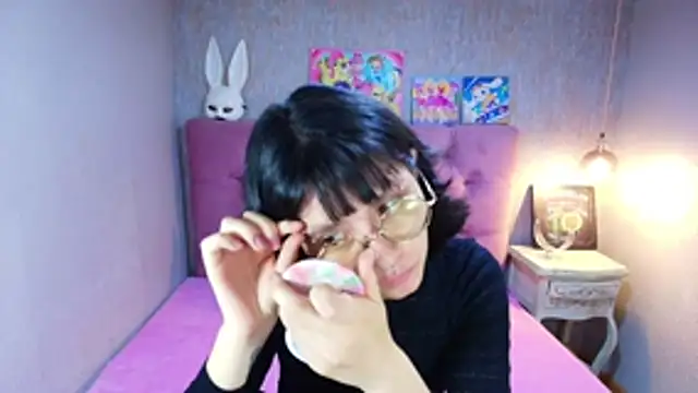 Snapshot of charlottemoonxz chatting on June 2026 05:45:01 PM charlottemoonxz online show from June 2026 05:45:01 PM