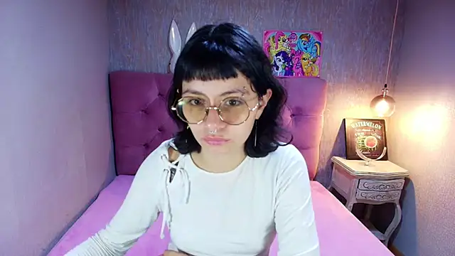 Snapshot of charlottemoonxz chatting on July 2026 05:20:01 PM charlottemoonxz online show from July 2026 05:20:01 PM