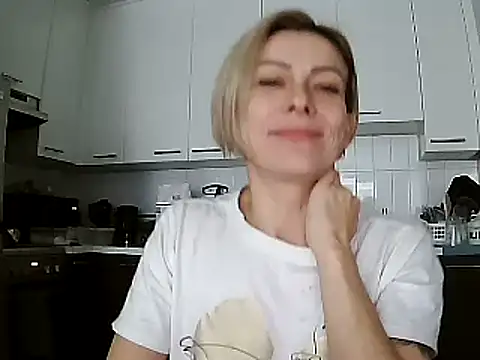 anechka1 online show from December 2024 04:16:01 PM